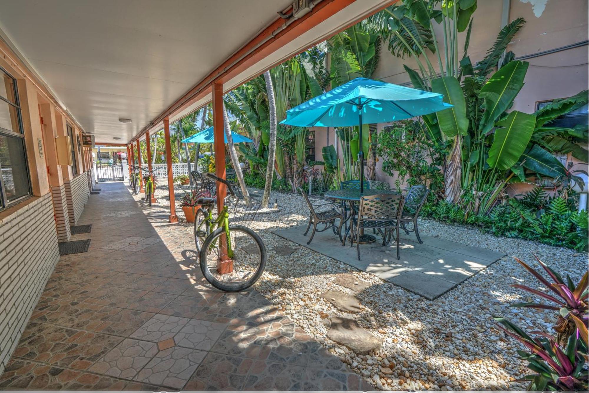Готель Sea Garden By The Sea Lauderdale-by-the-Sea Екстер'єр фото